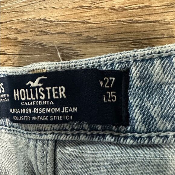 Hollister Ultra High-Rise Mom Jeans Vintage Stretch Denim Size 5 Short Women 27 - Picture 5 of 6